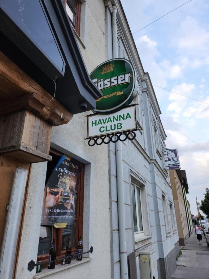 Havanna Pension St. Pölten Exterior foto